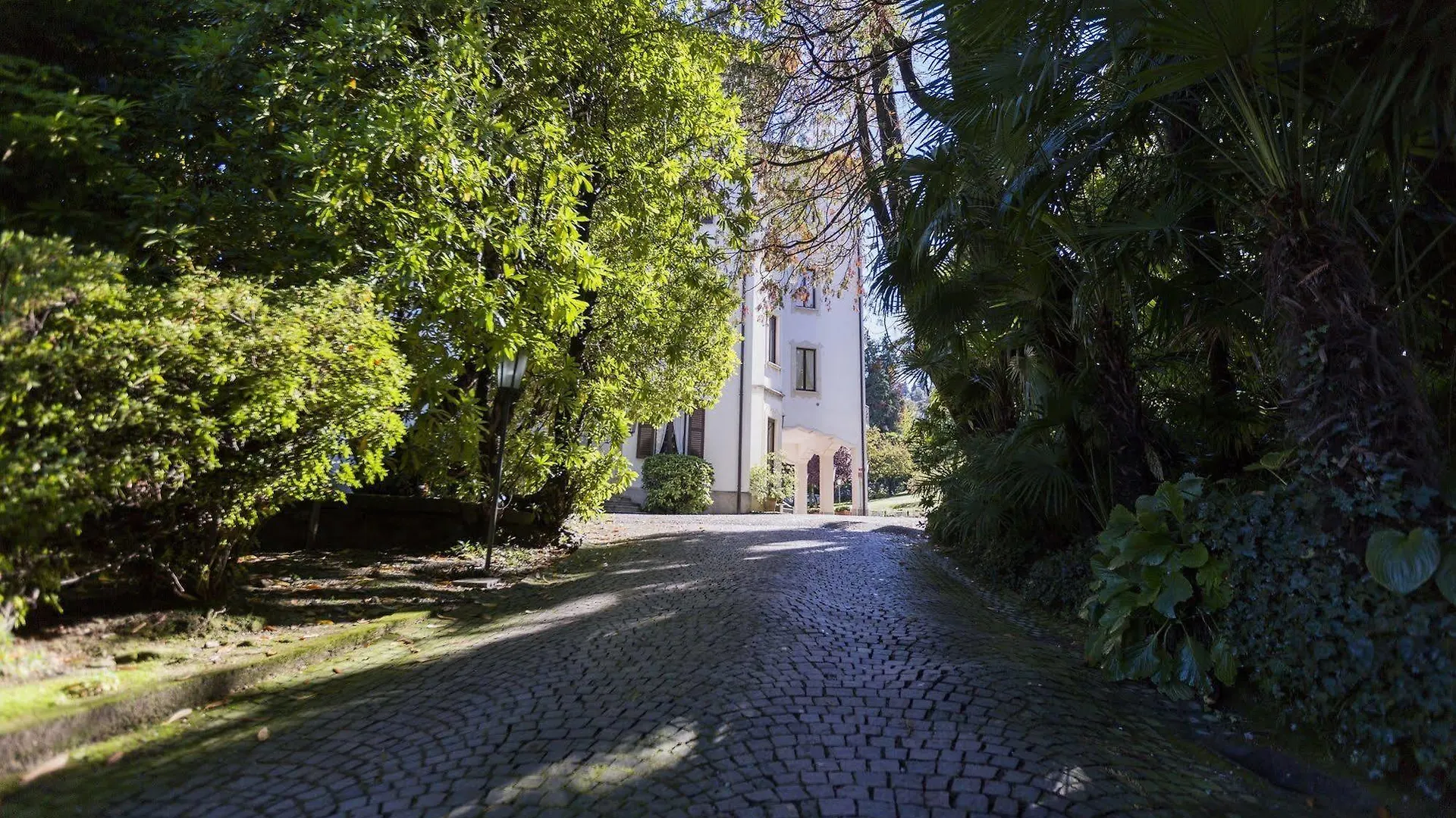 Отель Du Parc Lake Maggiore