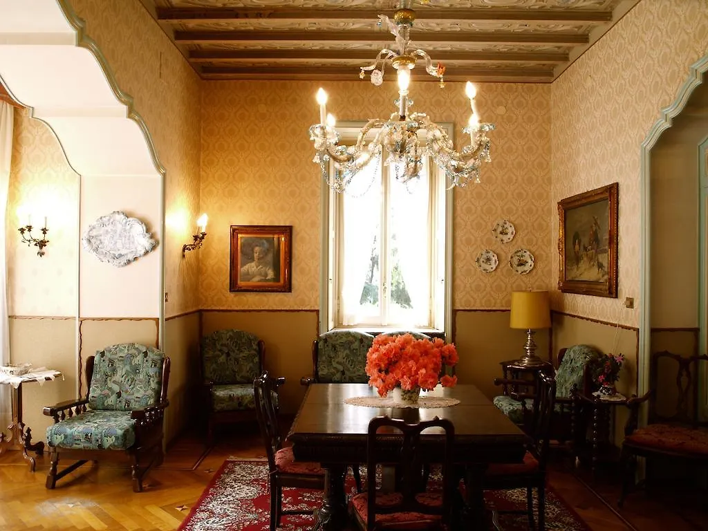 מלון Lake Maggiore Du Parc 2*,