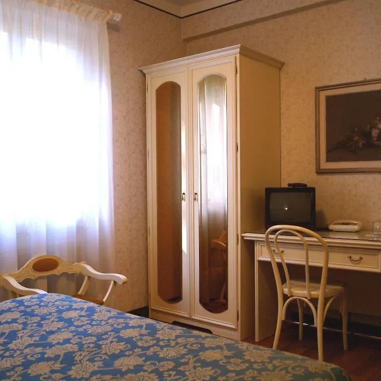 מלון Lake Maggiore Du Parc